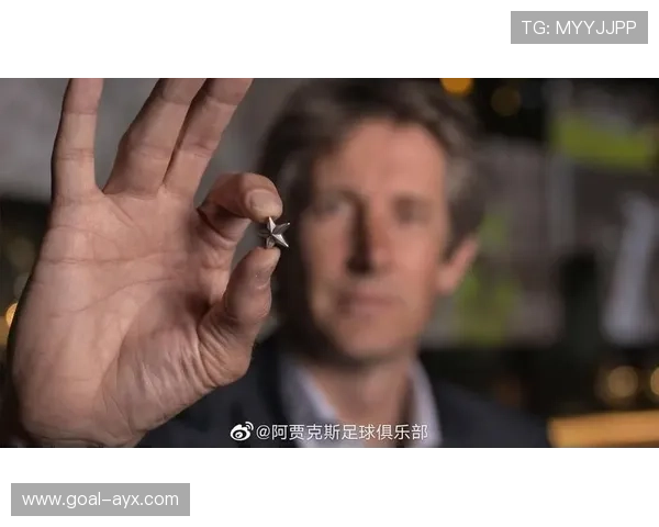 扎染足球之星:从球场到时尚前沿的多元转型之路 扎染足球之星:从球场到时尚前沿的多元转型之路